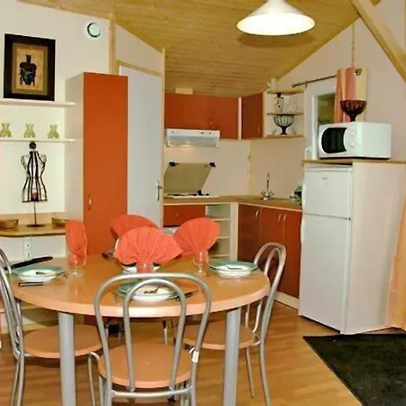 Lagrange Les Pescalunes Szálloda 3*