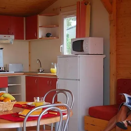Lagrange Les Pescalunes Szálloda 3*